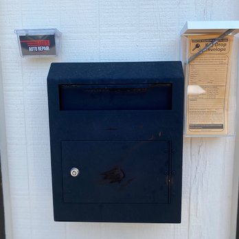 Leo's Auto Repair - Car Key drop off box available. - Auto Repair Near Me - Kenmore, Washington Leo's Auto Repair - Car Key drop off box available. - Auto Repair Near Me - Kenmore, Washington