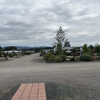 Dundee Hills Resort - RV Parks Near Me - Dundee, Oregon