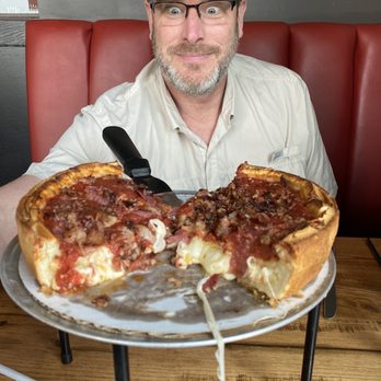 Giordano's - Hubs excited about the deep dish - Pizza Near Me - West Des Moines, Iowa Giordano's - Hubs excited about the deep dish - Pizza Near Me - West Des Moines, Iowa