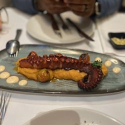 La Cabaña Argentina - Grilled octopus