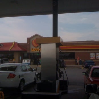 Love's Travel Stop - Gas Stations Near Me - Ina, Illinois Love's Travel Stop - Gas Stations Near Me - Ina, Illinois