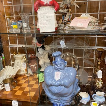 Palos Verdes Resale - Thrift Stores Near Me - Lomita, California