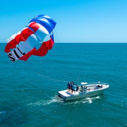 Downwind Sails Watersports - Not a cloud in the sky!