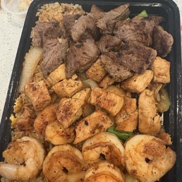 Trio NEW YORK STEAK & CHICKEN and shrimp Trio NEW YORK STEAK & CHICKEN and shrimp