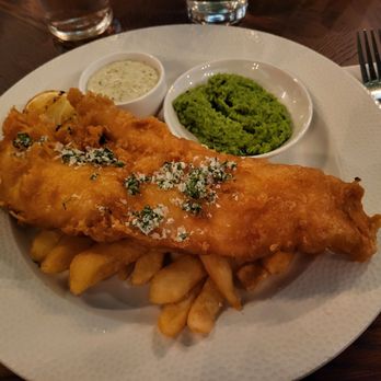 The Albany - Fish and chips and minted peas - Pubs Near Me - London, XGL The Albany - Fish and chips and minted peas - Pubs Near Me - London, XGL