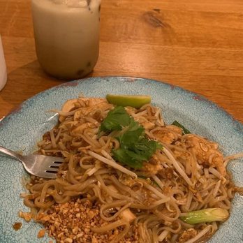 Rosa's Chelsea - Phad Thai and Thai tea with boba - Thai Near Me - London, XGL Rosa's Chelsea - Phad Thai and Thai tea with boba - Thai Near Me - London, XGL