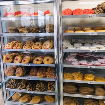 Del Campo Bakery - Cookies galore! - Bakeries Near Me - Whittier, California Del Campo Bakery - Cookies galore! - Bakeries Near Me - Whittier, California