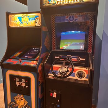 Stevie’s Famous - Old school video games - Pizza Near Me - Burien, Washington Stevie’s Famous - Old school video games - Pizza Near Me - Burien, Washington
