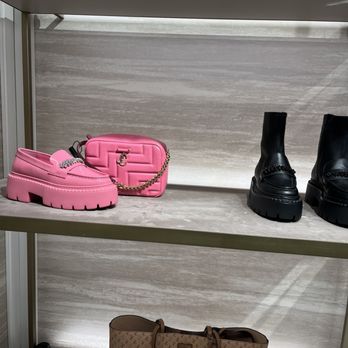 Jimmy Choo - Shoe Stores Near Me - Rosemont, Illinois Jimmy Choo - Shoe Stores Near Me - Rosemont, Illinois