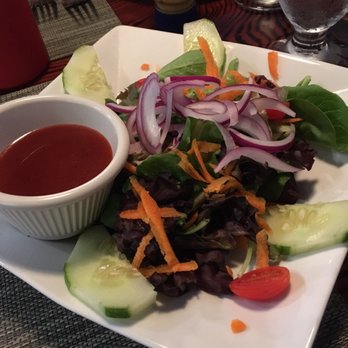 Radigans Pub and Casual Dining - House salad with raspberry vinaigrette - American Near Me - South Hempstead, New York