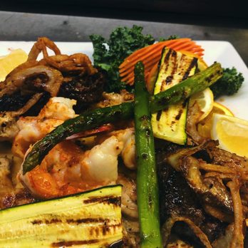 Park Wayne Diner - Grilled shrimp steak chicken mix - Diners Near Me - Wayne, New Jersey Park Wayne Diner - Grilled shrimp steak chicken mix - Diners Near Me - Wayne, New Jersey