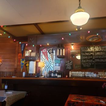 Bonge's Tavern - The bar area, view from a booth #ReviewsByRL - New American Near Me - Perkinsville, Indiana