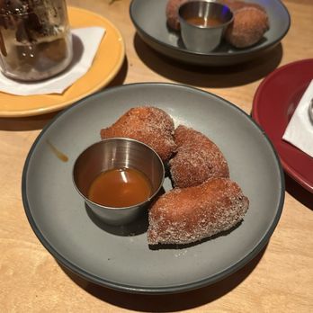Aunt Jake's - Donuts with Caramel Sauce - Italian Near Me - New York, New York