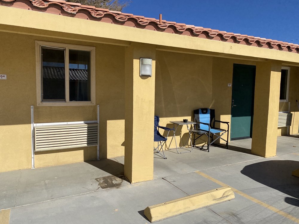 MAYFAIR MOTEL Updated October 2024 13 Photos & 22 Reviews 1352