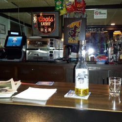 Skoal Cellar Lounge - The old lady is very rude. If u r calling sum1 then she'll irritate u to disconnect u.