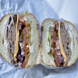 Island Cove Market - Medium Roast Beef Sandwich ($8.99)