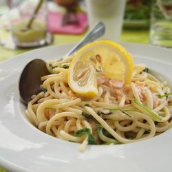 Bella Vita Spécialités Italiennes - Pâtes Lucca: saumon fumé, roquettes et crème fraîche citronnée