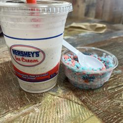 Sweet Treats Ice Cream & Milkshakes - Milk shake and dippin dots