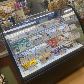 Lucy's Dog Bakery & Spa - Pet Stores Near Me - Bradenton, Florida