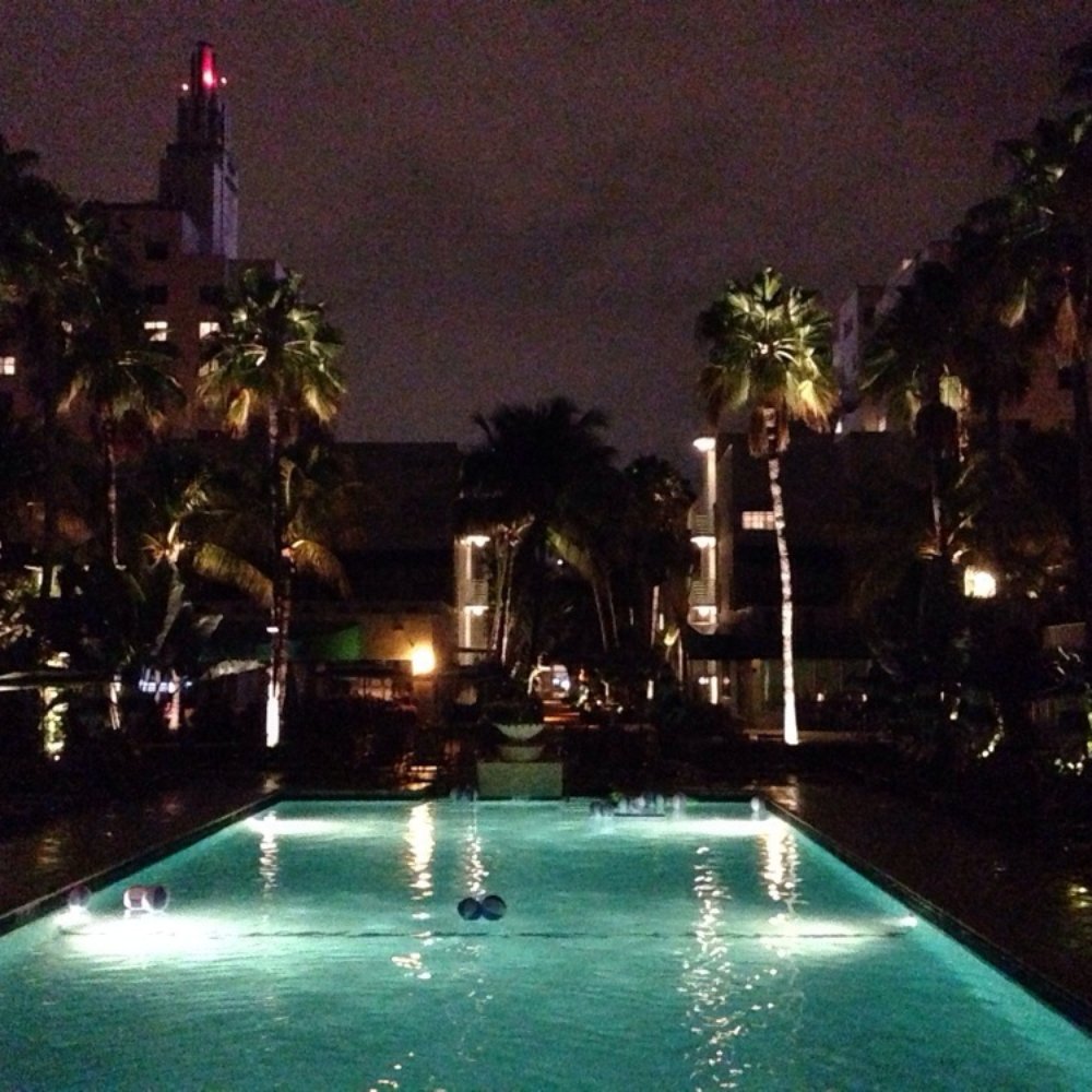 Kimpton Surfcomber Hotel - The pool - Hotels Near Me - Miami Beach, Florida