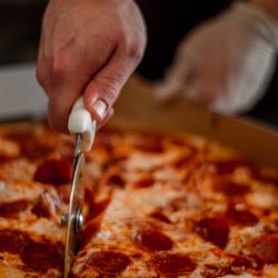 David's Pizza Delivery - Hot and ready pizza