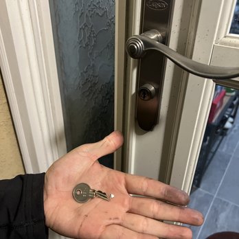 Armorsafe - Successful extraction while preserving the lock! - Keys & Locksmiths Near Me Armorsafe - Successful extraction while preserving the lock! - Keys & Locksmiths Near Me