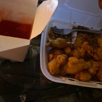 Sun China - Sweet And Sour Chicken - Chinese Near Me - Detroit, Michigan