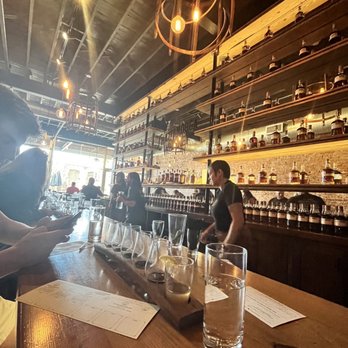 Chattanooga Whiskey - 15$ flight tasting - Distilleries Near Me - Chattanooga, Tennessee