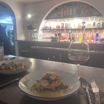 Talia Kitchen - Bars Near Me - Murrieta, California