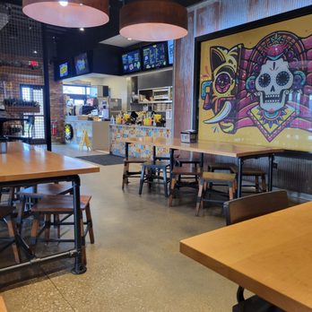 Guzman y Gomez - Naperville - Order counter - Mexican Near Me - Naperville, Illinois