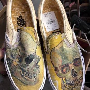 Vans Outlet - Shoe Stores Near Me - San Clemente, California Vans Outlet - Shoe Stores Near Me - San Clemente, California
