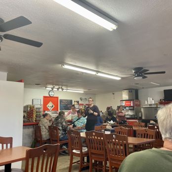 Red's Restaurant - Inside - American Near Me - Fordyce, Arkansas Red's Restaurant - Inside - American Near Me - Fordyce, Arkansas