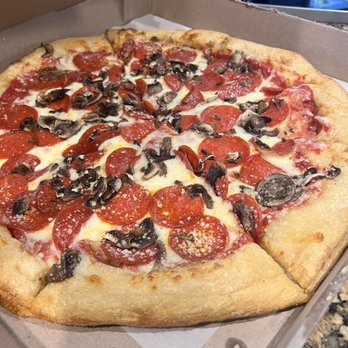 Mellow Mushroom Orlando - Pepperoni & Mushroom Pizza - Pizza Near Me - Orlando, Florida Mellow Mushroom Orlando - Pepperoni & Mushroom Pizza - Pizza Near Me - Orlando, Florida