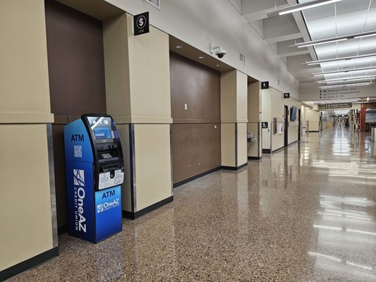 Mesa Gateway Airport by null