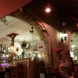 Le Grand Café - Patio dining
