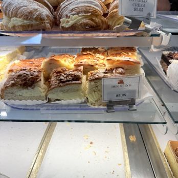 Yalaha Bakery - Bakeries Near Me - Yalaha, Florida Yalaha Bakery - Bakeries Near Me - Yalaha, Florida