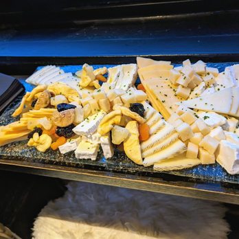Ophelia - Close up of the cheese board - Cocktail Bars Near Me - New York, New York Ophelia - Close up of the cheese board - Cocktail Bars Near Me - New York, New York