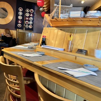 Osaka Japanese Restaurant - Sushi counter and tables in background - Japanese Near Me - Rhinebeck, New York Osaka Japanese Restaurant - Sushi counter and tables in background - Japanese Near Me - Rhinebeck, New York
