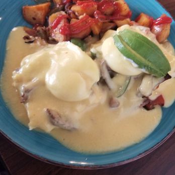 Toasted - Tri tip Benedict (i think) - Breakfast & Brunch Near Me - Bakersfield, California Toasted - Tri tip Benedict (i think) - Breakfast & Brunch Near Me - Bakersfield, California