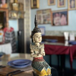 Bloomn' Thai - Inside decor