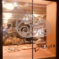 MAJER Gelateria Enoteca - One of the display windows