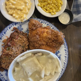 Cracker Barrel - Classic sampler was very good! - Southern Near Me - Victorville, California