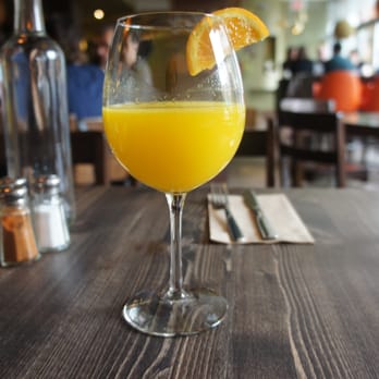 The Coup - Bubbles & fresh squeeze ($10.50) - Vegetarian Near Me - Calgary, Alberta