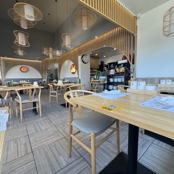 Dumpling Mix - What's not to like about this dining room? - Shanghainese Near Me - Redondo Beach, California