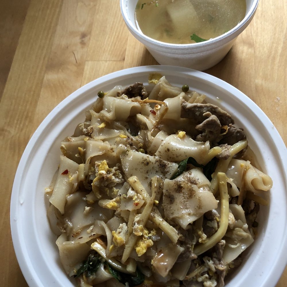 Took Took 98 - Pad Kee Mao Noodle Plate - Thai Near Me - Pittsburgh, Pennsylvania Took Took 98 - Pad Kee Mao Noodle Plate - Thai Near Me - Pittsburgh, Pennsylvania