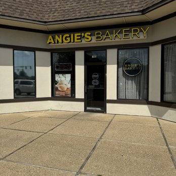 Angie's Bakery - Outside (8/14/24) - Bakeries Near Me - Virginia Beach, Virginia