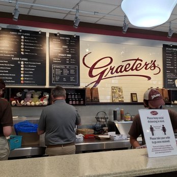Graeter's Ice Cream - Counter with signage - Desserts Near Me - Northbrook, Illinois Graeter's Ice Cream - Counter with signage - Desserts Near Me - Northbrook, Illinois