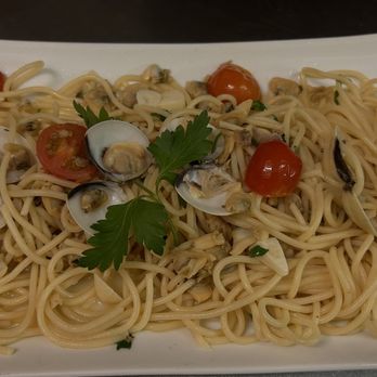 Pizzeria Piccolo Mondo - Spaghetti Vongole Paolo - Pizza Near Me - Umkirch, BW Pizzeria Piccolo Mondo - Spaghetti Vongole Paolo - Pizza Near Me - Umkirch, BW