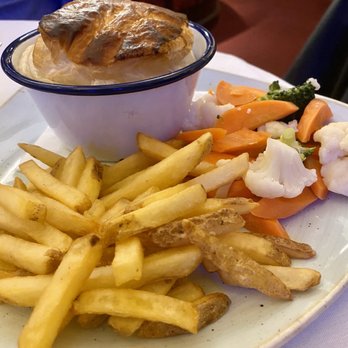 The Abbotsford - Steak and Ale Pie. - Pubs Near Me - Edinburgh, EDH
