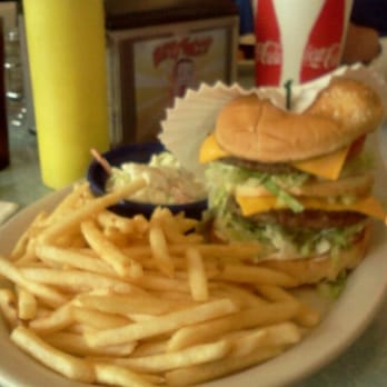Burger Hut - Burgers Near Me - Hubbard, Oregon Burger Hut - Burgers Near Me - Hubbard, Oregon